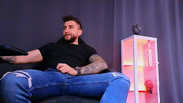 Snapshot of MightyAaron66 chatting on 03-08-25, 10:32 MightyAaron66 online show from 03-08-25, 10:32