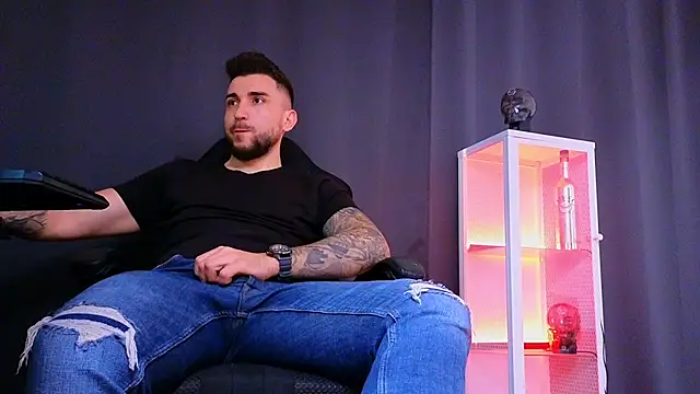 Snapshot of MightyAaron66 chatting on 03-13-25, 08:26 MightyAaron66 online show from 03-13-25, 08:26