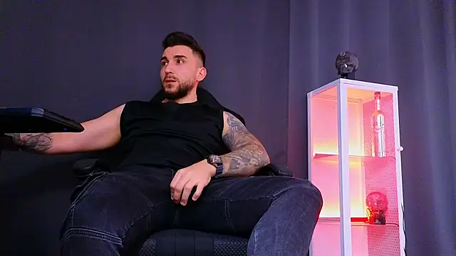 Snapshot of MightyAaron66 chatting on 03-15-25, 02:01 MightyAaron66 online show from 03-15-25, 02:01