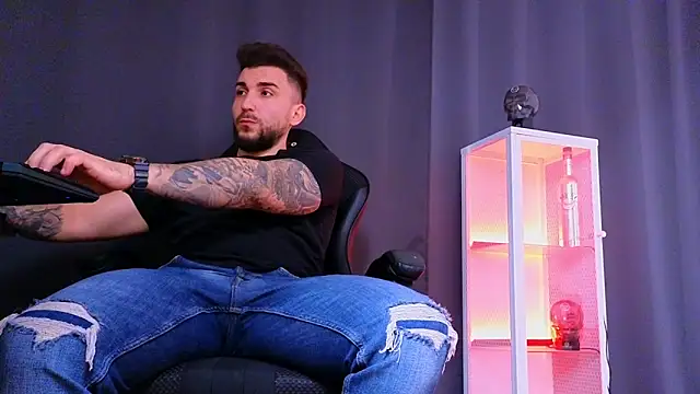 Snapshot of MightyAaron66 chatting on 03-16-25, 01:38 MightyAaron66 online show from 03-16-25, 01:38