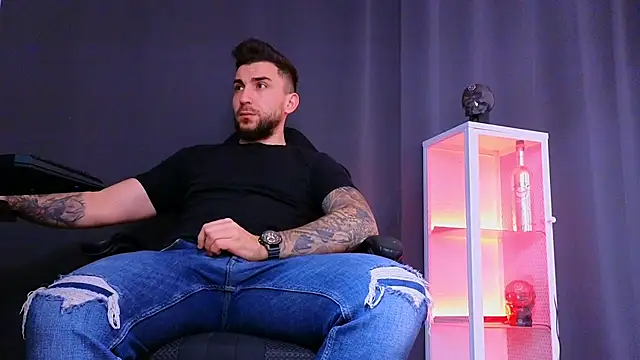 Snapshot of MightyAaron66 chatting on 03-22-25, 02:27 MightyAaron66 online show from 03-22-25, 02:27