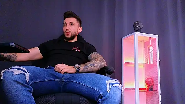 Snapshot of MightyAaron66 chatting on 03-22-25, 11:32 MightyAaron66 online show from 03-22-25, 11:32