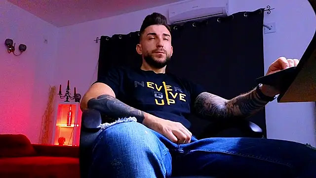 Snapshot of MightyAaron66 chatting on 09-14-25, 01:49 MightyAaron66 online show from 09-14-25, 01:49