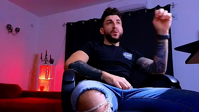 Snapshot of MightyAaron66 chatting on 11-20-25, 03:28 MightyAaron66 online show from 11-20-25, 03:28