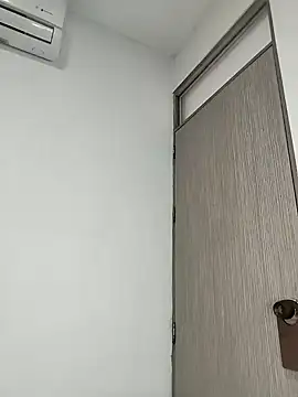 cuteluci  online show from 01-12-25, 12:55