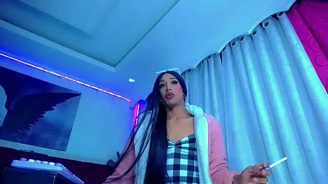 NahomiCamper online show from 09-13-25, 11:48