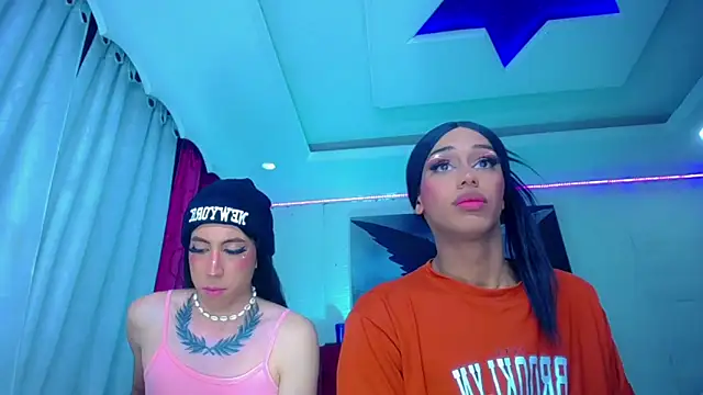 NahomiCamper online show from 10-11-25, 02:26