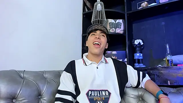 HeellBoy  online show from 11-20-25, 08:08