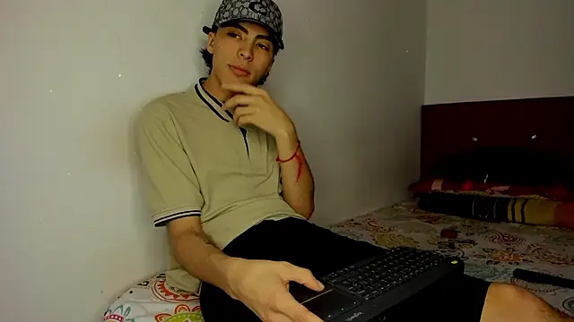 HeellBoy  online show from 02-24-26, 08:56