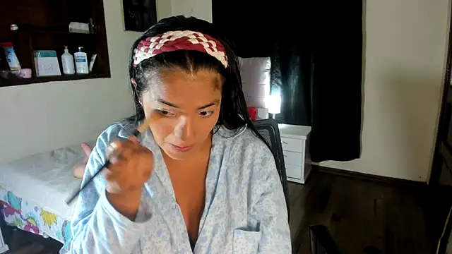 arianithaxox online show from 01-05-25, 10:08