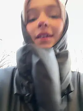 Baby Tiny online show from 01-26-25, 01:15