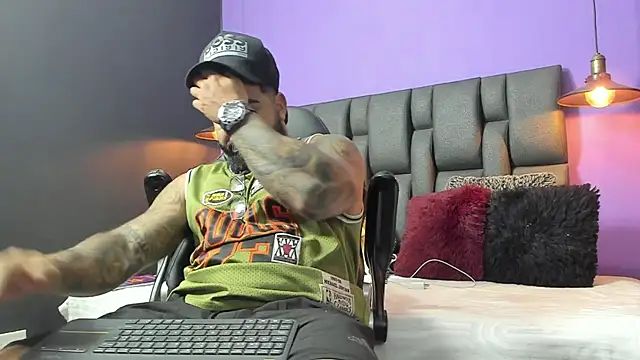 Lyon vach online show from 09-17-25, 08:32