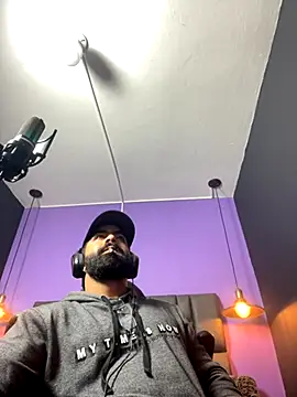 Lyon vach online show from 10-12-25, 10:31