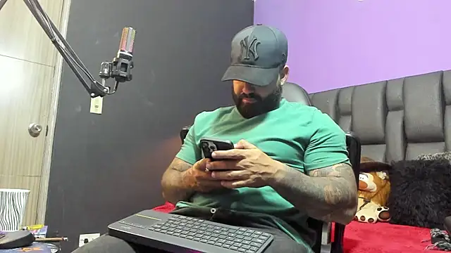 Lyon vach online show from 03-31-26, 12:34