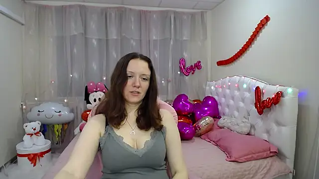 BarbaraStily online show from 01-31-25, 02:39