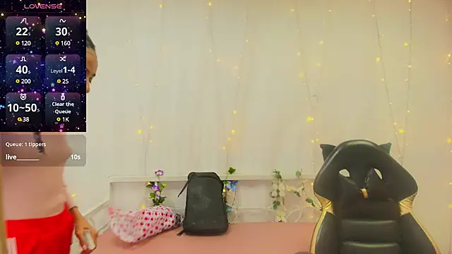 Abigail Wilson  online show from 12-07-24, 03:04