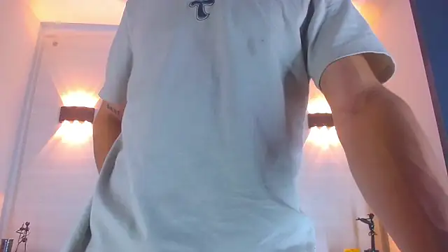 Snapshot of Molly_Spears chatting on 02-12-25, 03:16 Molly Spears online show from 02-12-25, 03:16