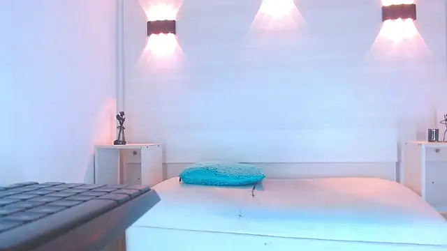 Snapshot of Molly_Spears chatting on 02-27-25, 11:41 Molly Spears online show from 02-27-25, 11:41