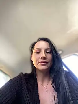 Snapshot of Roxana-Sexy chatting on 03-19-25, 03:52 Roxana-Sexy online show from 03-19-25, 03:52