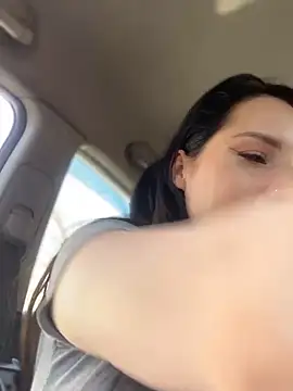 Snapshot of Roxana-Sexy chatting on 03-20-25, 06:30 Roxana-Sexy online show from 03-20-25, 06:30