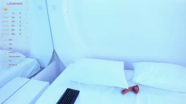 NanaOsaky online show from 02-24-25, 12:26