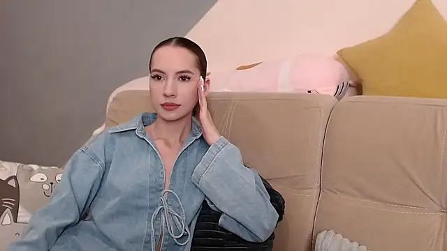 AmbrielHailey online show from 07-11-26, 11:57