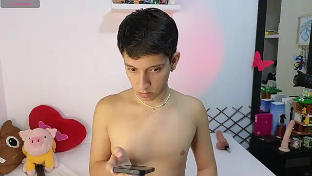 Snapshot of milky__boy_ chatting on 01-11-26, 04:17 milky boy online show from 01-11-26, 04:17