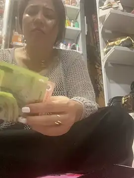 Snapshot of Cesywet chatting on 02-26-25, 09:53 Cesywet online show from 02-26-25, 09:53