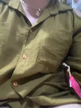 Snapshot of Cesywet chatting on 03-04-25, 10:13 Cesywet online show from 03-04-25, 10:13