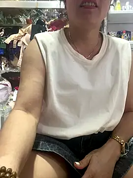 Snapshot of Cesywet chatting on 09-17-25, 06:26 Cesywet online show from 09-17-25, 06:26