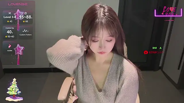 Snapshot of -Yokyo chatting on 03-05-25, 09:26 -Yokyo online show from 03-05-25, 09:26