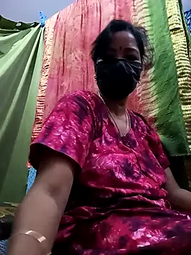 Snapshot of Tamil_sreelekha chatting on 09-12-25, 05:24 Tamil sreelekha online show from 09-12-25, 05:24