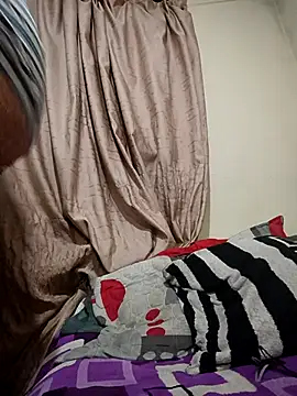 CORALINE GREYM online show from 11-27-25, 12:24