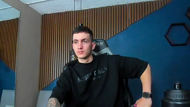 JacksonOlsenn online show from 02-01-25, 06:08