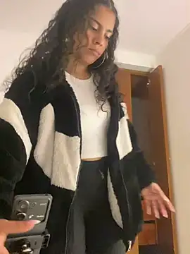 NINA 18 YEARS online show from 02-15-25, 10:42