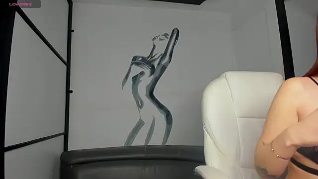 TinaJonnes  online show from 01-26-25, 01:15