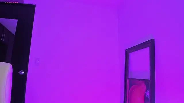 TinaJonnes  online show from 02-04-26, 09:04