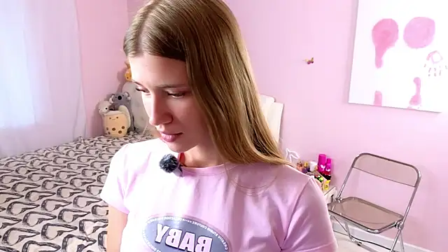 AnneFoxy online show from 07-18-26, 09:24
