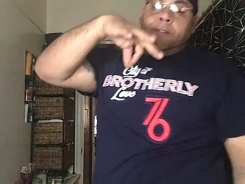 Snapshot of fatboyjayohh126 chatting on 12-21-24, 05:29 fatboyjayohh126 online show from 12-21-24, 05:29