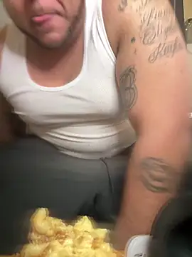 Snapshot of fatboyjayohh126 chatting on 01-08-25, 08:18 fatboyjayohh126 online show from 01-08-25, 08:18