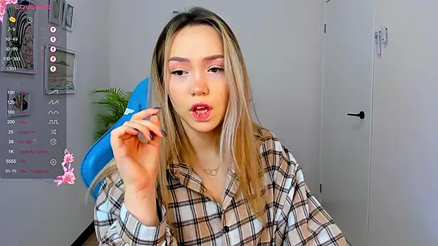 Evia r0se online show from 12-20-24, 02:19