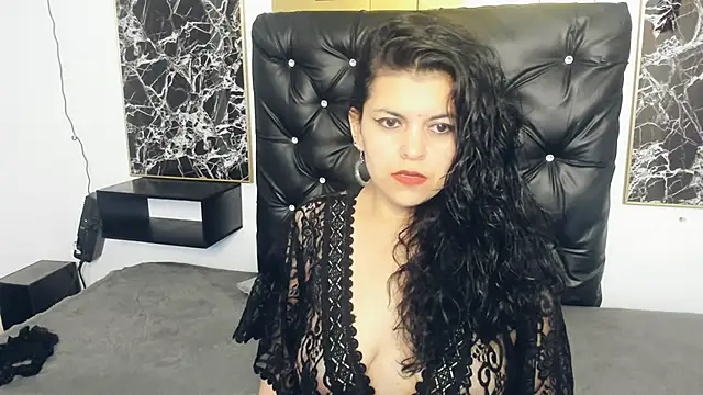 Snapshot of scarlett_w0lf chatting on 01-21-25, 03:32 scarlett w0lf online show from 01-21-25, 03:32