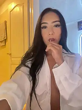 Snapshot of SOPHIACANDY19_ chatting on 07-17-26, 12:28 SOPHIACANDY19 online show from 07-17-26, 12:28