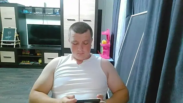 Snapshot of gamblingbum chatting on 06-25-26, 06:01 gamblingbum online show from 06-25-26, 06:01