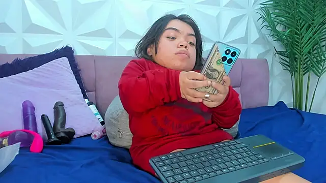 Snapshot of Michelle_Brooks chatting on 01-10-25, 11:29 Michelle Brooks online show from 01-10-25, 11:29