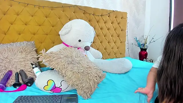 Snapshot of Michelle_Brooks chatting on 01-13-25, 07:21 Michelle Brooks online show from 01-13-25, 07:21