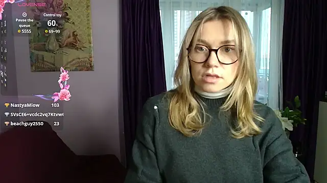 Snapshot of TaylorBre chatting on 01-21-25, 09:03 TaylorBre online show from 01-21-25, 09:03