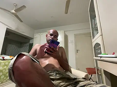 Snapshot of SammyChocolateIndian chatting on 01-14-25, 06:17 SammyChocolateIndian online show from 01-14-25, 06:17