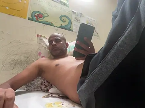 Snapshot of SammyChocolateIndian chatting on 09-24-25, 12:52 SammyChocolateIndian online show from 09-24-25, 12:52