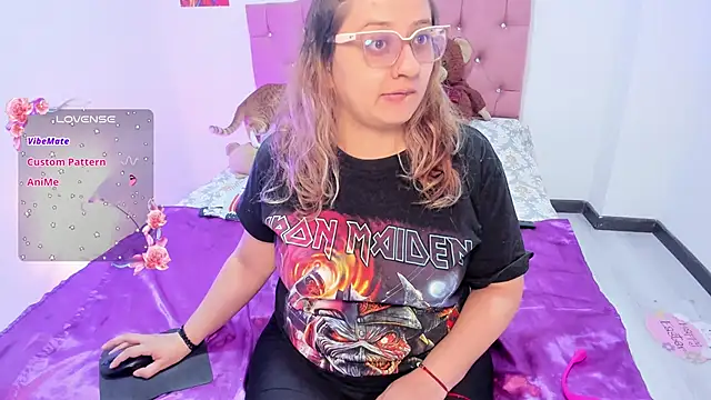 AnnieBigBoobs online show from 11-06-25, 09:05